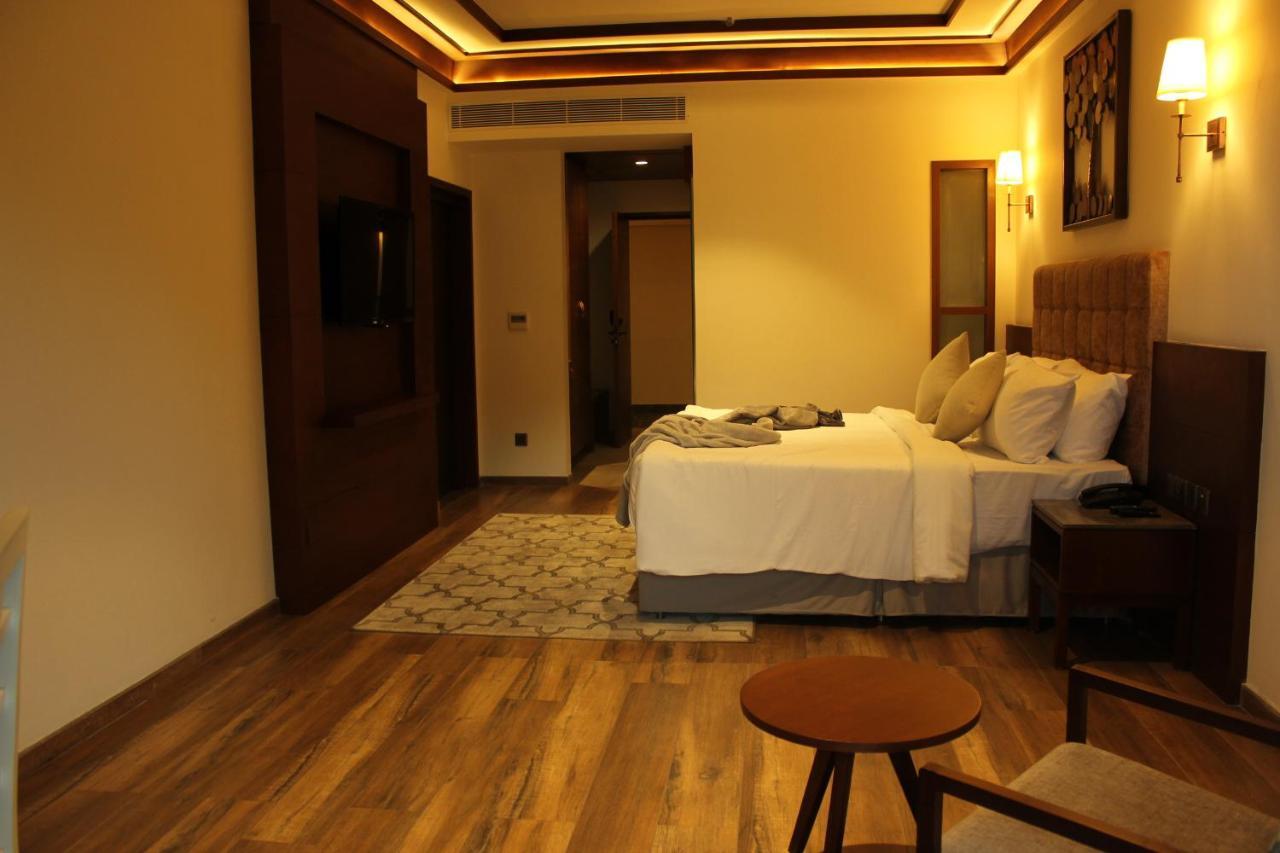 Niraamaya Retreats Samroha Athirappilly エクステリア 写真