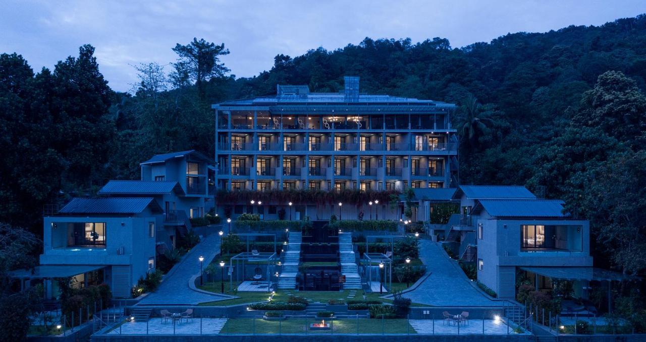 Niraamaya Retreats Samroha Athirappilly エクステリア 写真